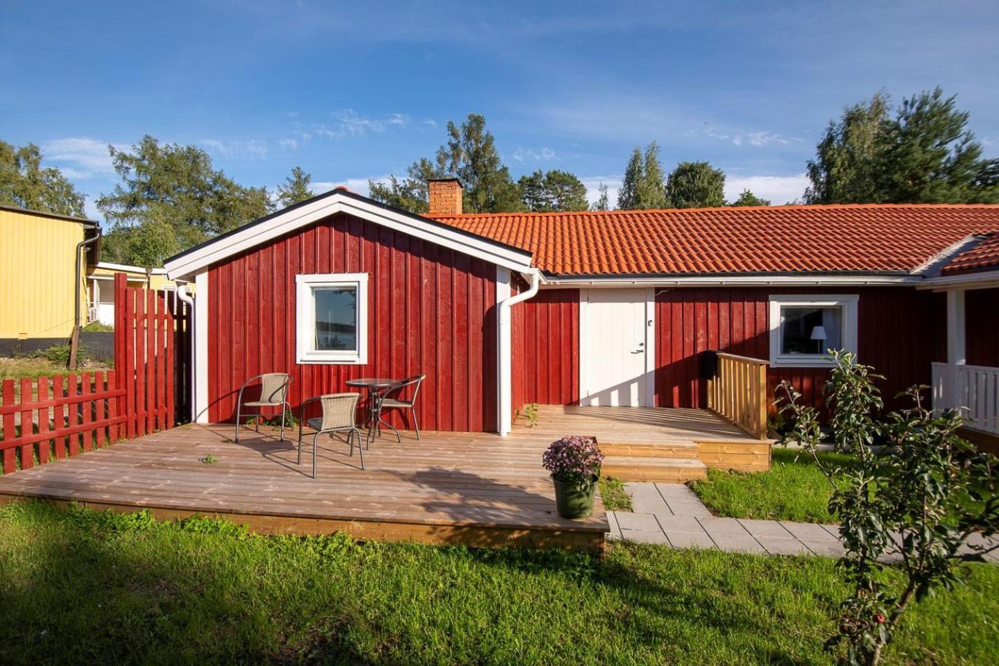 Komplett Laegenhet Med Sjoeutsikt Malmon Luaran gambar